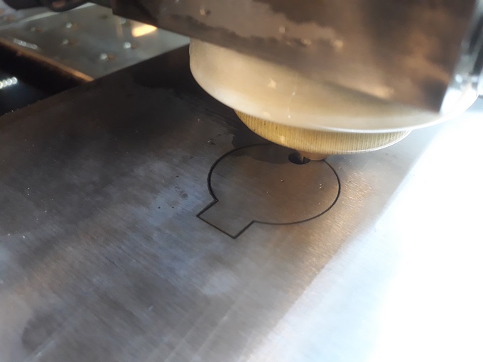 Trådgnistning - detaljer med hög precision | Precisionsmekanik Tyresö AB